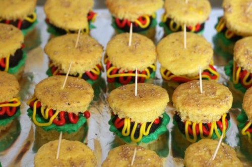 Hamburger Cupcakes via Jamie's Recipes