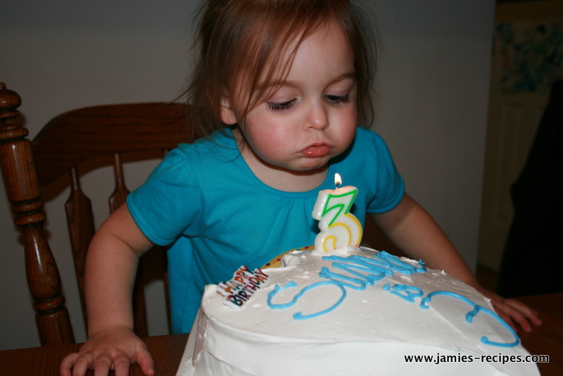 Rainbow cake anniversaire - Cookinov