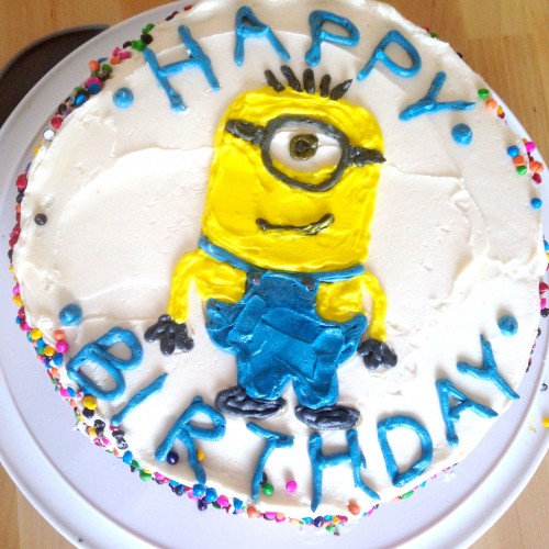 Minion Cake