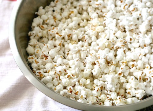 https://thekitchenarium.com/wp-content/uploads/2014/08/popcorn21-500x362.jpg