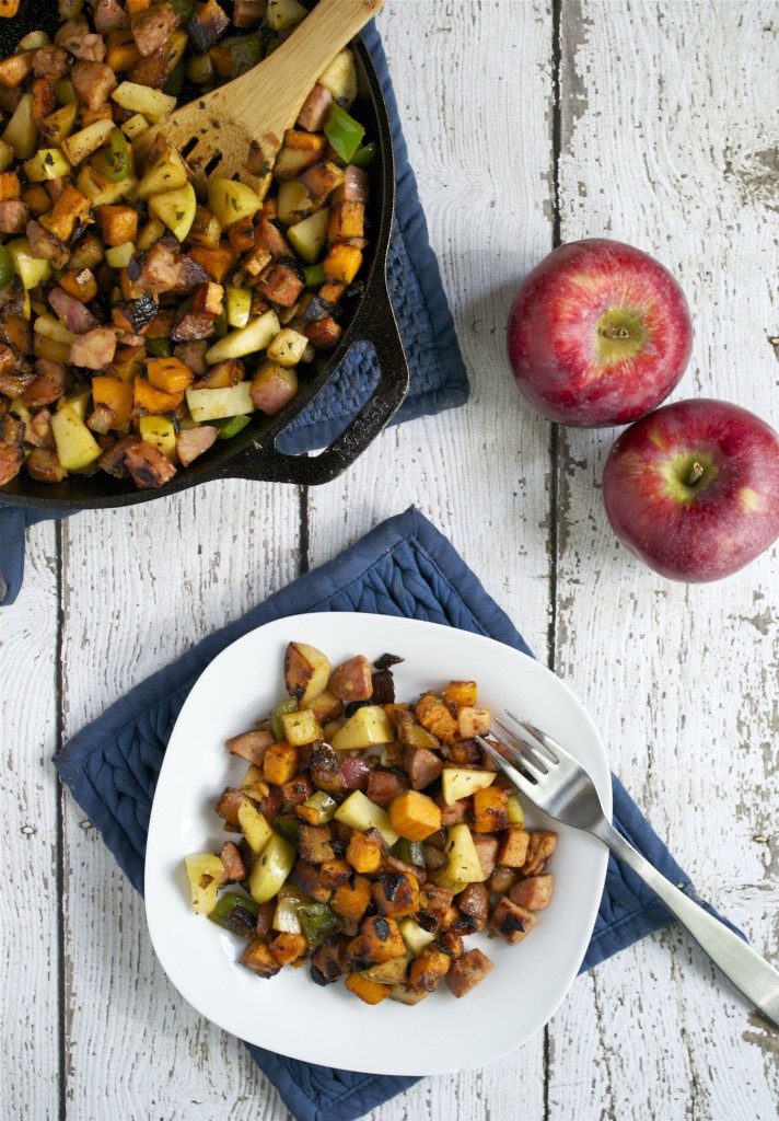 Sausage-and-Apple-Breakfast-Hash-2-712x1024