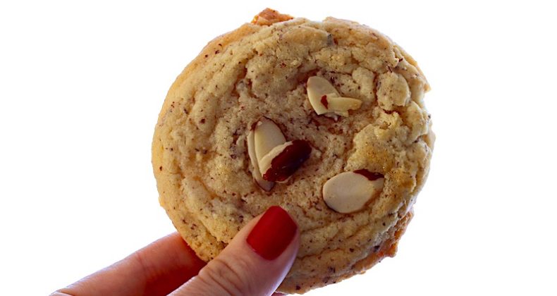 chinese new year, almond cookies